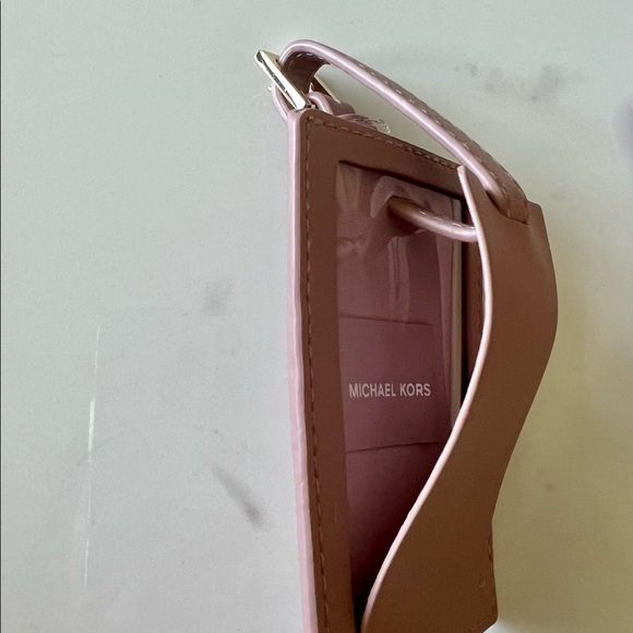 New - Michael Kors Luggage Tag and Passport Case - Picture 6 of 6